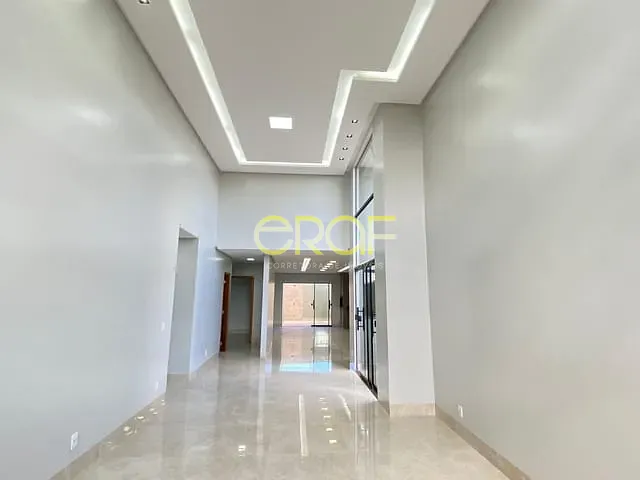 Casa com 300m² 3 quartos e 3 banheiros, à venda, no bairro Jardim Ipê em Formosa