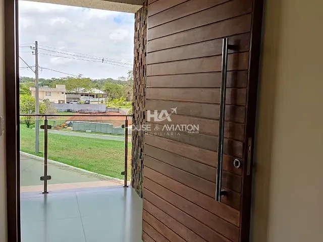 Casa com 579m² 3 quartos e 4 banheiros, para alugar, no bairro Condomínio do Lago 1ª Etapa em Goiânia