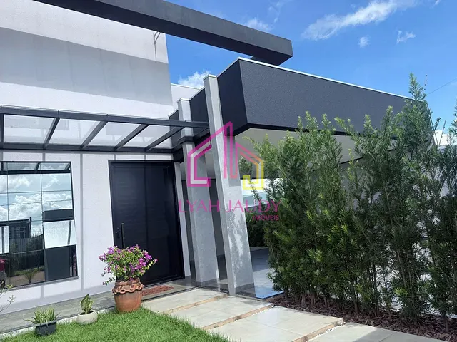 Casa com 677m² 3 quartos e 2 banheiros, à venda, no bairro Parque das Emas em Lucas do Rio Verde