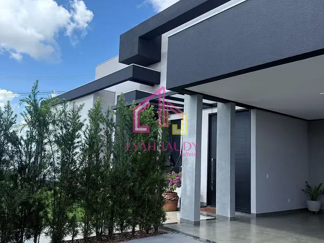Casa com 677m² 3 quartos e 2 banheiros, à venda, no bairro Parque das Emas em Lucas do Rio Verde