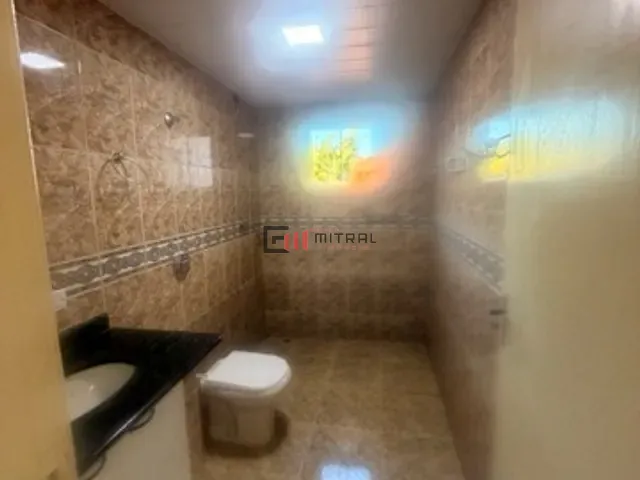 Casa com 150m² 3 quartos e 2 banheiros, para alugar, no bairro Industrial em Londrina