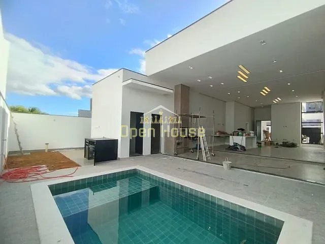 Casa com 360m² 3 quartos e 5 banheiros, à venda, no bairro Morada da colina em Volta Redonda
