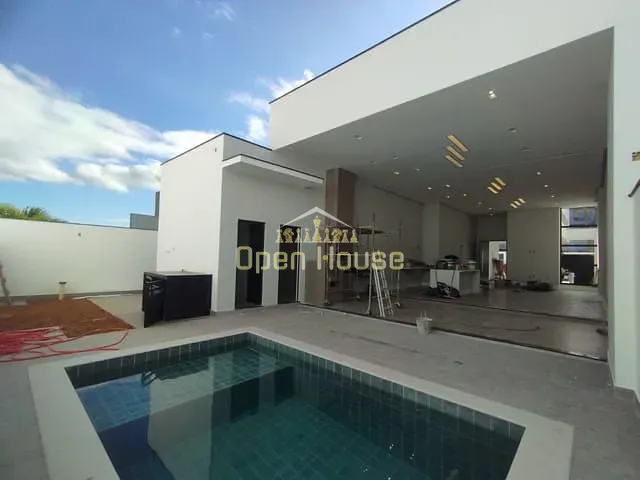 Casa com 360m² 3 quartos e 5 banheiros, à venda, no bairro Morada da colina em Volta Redonda