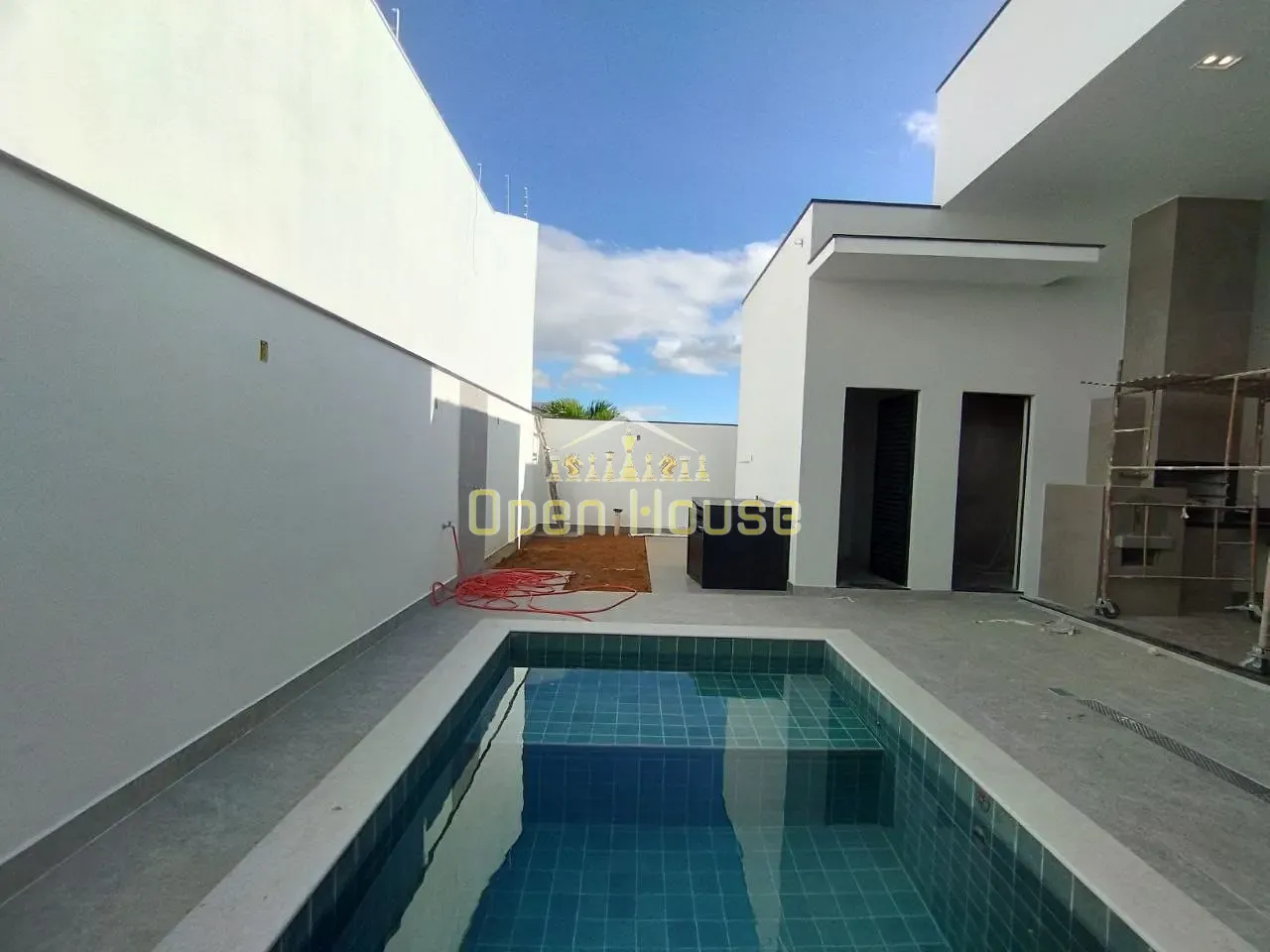 Casa, 3 quartos, 220 m² - Foto 1