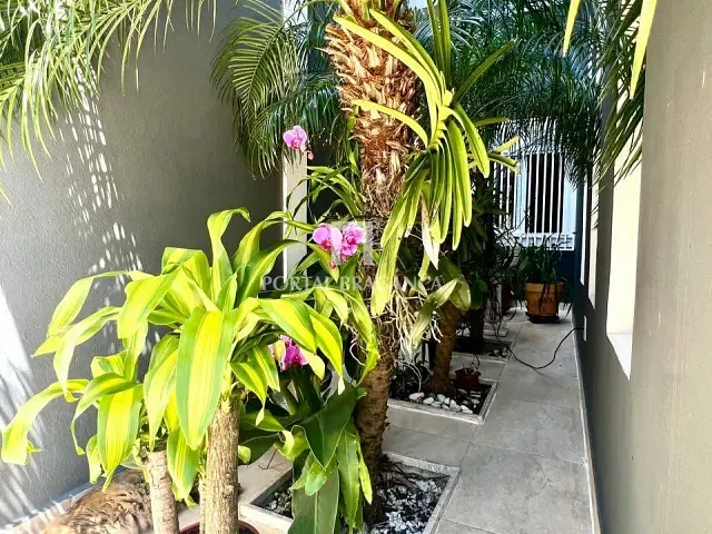 Casa com 300m² 3 quartos e 5 banheiros, à venda, no bairro Jardim Primavera em Bragança Paulista