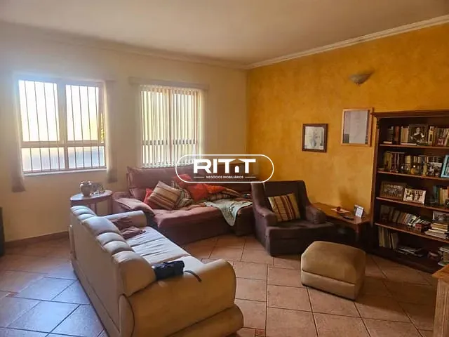 Casa com 300m² 4 quartos e 4 banheiros, à venda, no bairro Vila Nogueira em Campinas