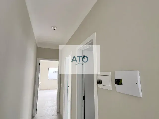 Casa 2 quartos e 2 banheiros, à venda, no bairro Areias em Itapema