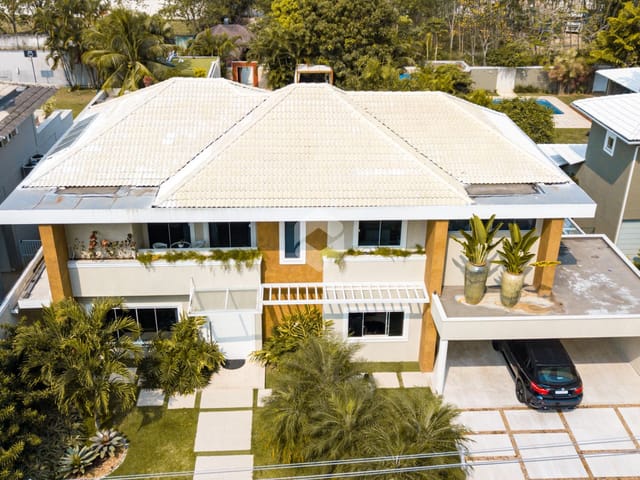 Casa com 1600m² 4 quartos e 5 banheiros, à venda, no bairro Barra da Tijuca em Rio de Janeiro