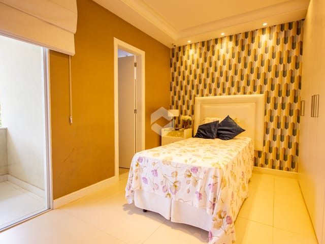 Casa com 1600m² 4 quartos e 5 banheiros, à venda, no bairro Barra da Tijuca em Rio de Janeiro