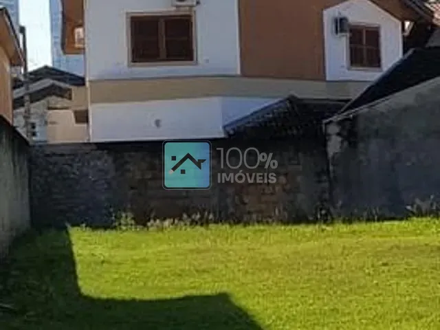 Casa com 350m² 4 quartos e 3 banheiros, à venda, no bairro Jardim das Colinas em São José dos Campos