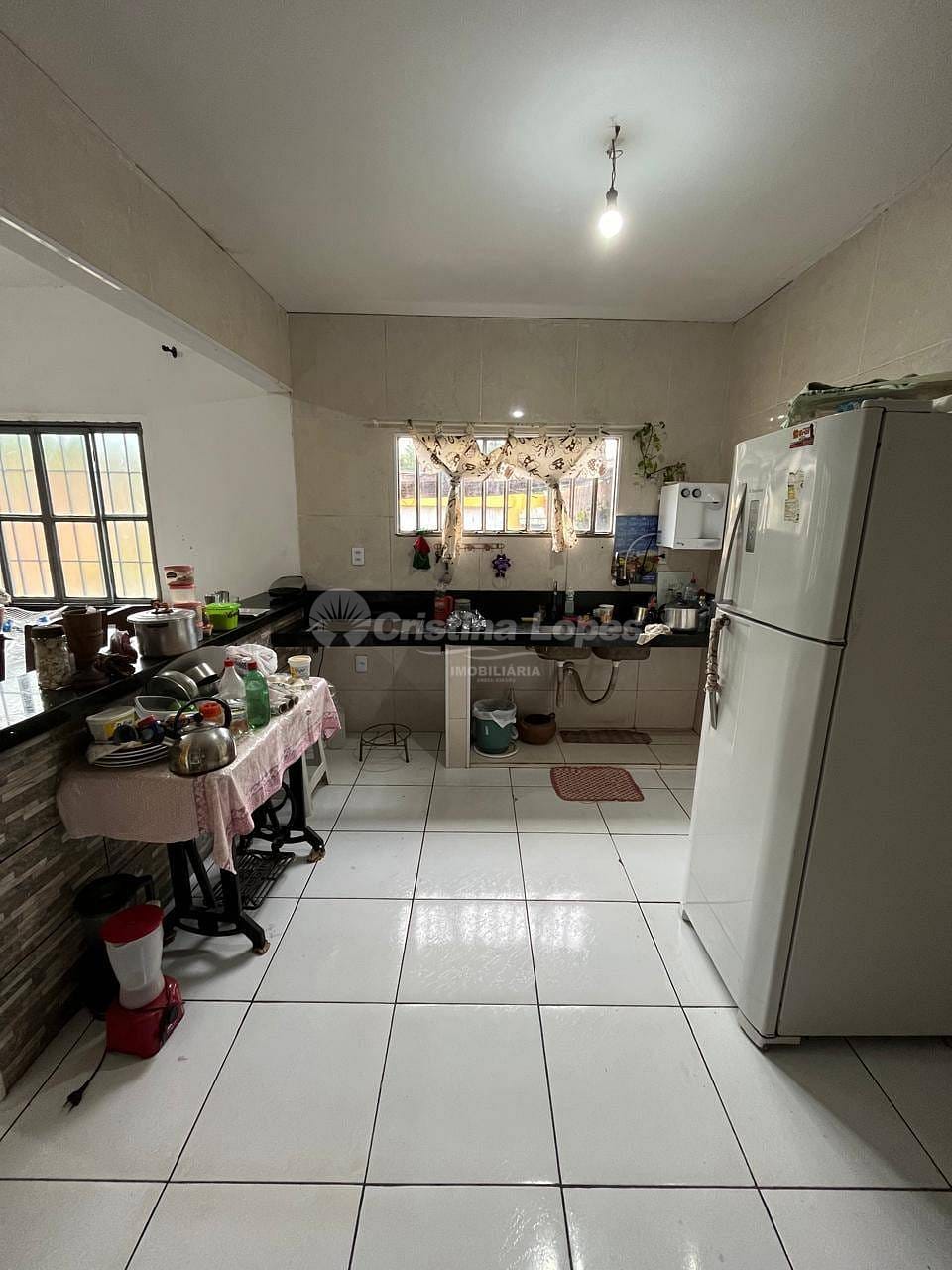 Casa à venda com 2 quartos, 250m² - Foto 3