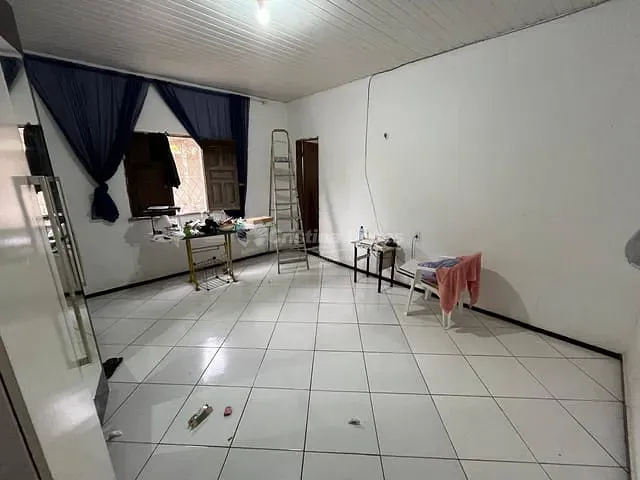 Casa com 450m² 2 quartos e 3 banheiros, à venda, no bairro Porto do Centro em Teresina
