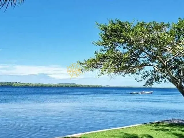 Casa com 301m² 4 quartos e 3 banheiros, à venda, no bairro Costeira em Balneário Barra do Sul