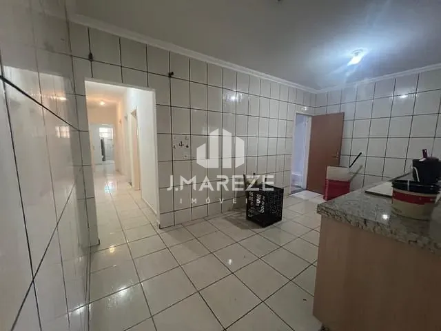 Casa 3 quartos e 3 banheiros, à venda, no bairro Residencial Interlagos em Apucarana