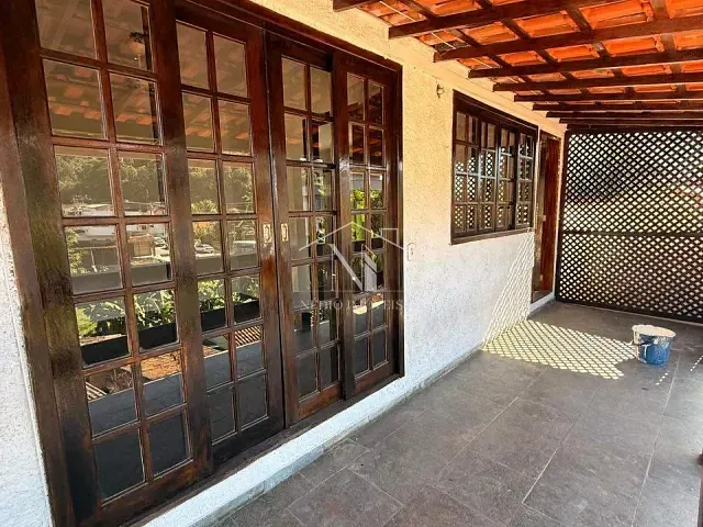 Casa 2 quartos e 1 banheiro, para alugar, no bairro Centro em Maricá