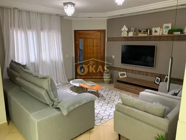 Casa com 500m² 3 quartos e 3 banheiros, à venda, no bairro Vila Suissa em Mogi das Cruzes