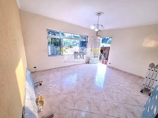 Casa com 280m² 3 quartos e 2 banheiros, à venda, no bairro Jardim Record em São Paulo