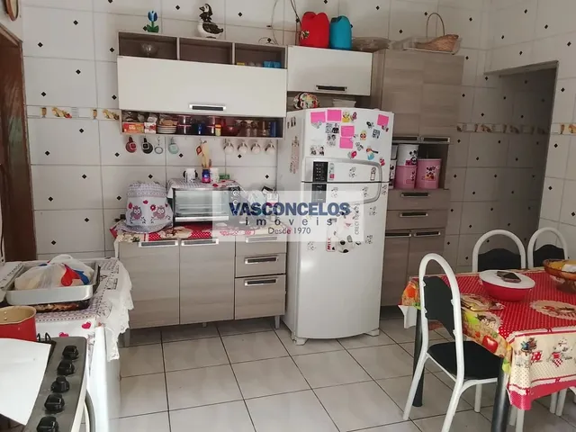 Casa com 10m² 2 quartos e 2 banheiros, à venda, no bairro Jardim Castanheira em São José Dos Campos