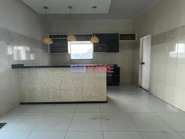 Casa 4 quartos e 4 banheiros, para alugar, no bairro Nelson Costa em Ilhéus