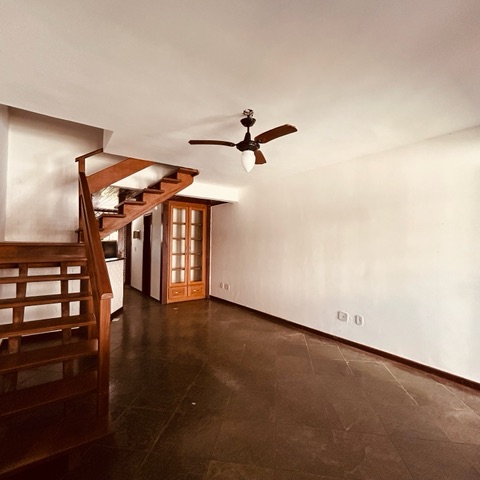 Casa 2 quartos e 3 banheiros, à venda, no bairro Gamboa em Cabo Frio