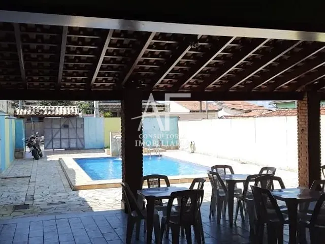 Casa com 250m² 1 quarto e 1 banheiro, à venda, no bairro Conjunto Residencial Araretama em Pindamonhangaba