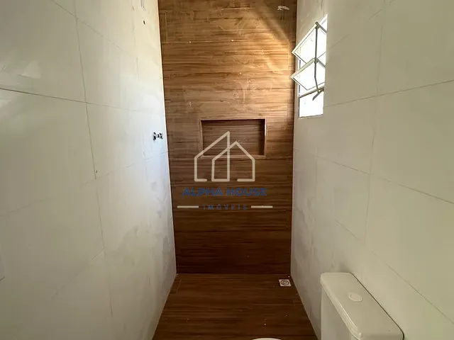 Casa 2 quartos e 1 banheiro, à venda, no bairro Portal dos Eucaliptos em Pindamonhangaba