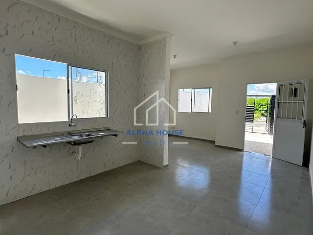 Casa 2 quartos e 1 banheiro, à venda, no bairro Portal dos Eucaliptos em Pindamonhangaba