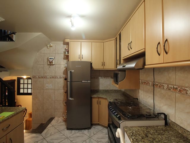 Casa com 98m² 3 quartos e 3 banheiros, para alugar, no bairro Orfãs em Ponta Grossa