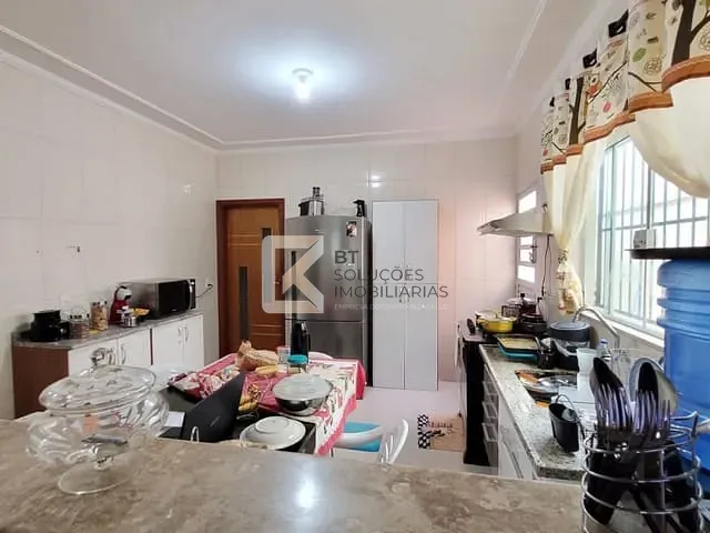 Casa com 140m² 3 quartos e 2 banheiros, à venda, no bairro Jardim Regente em Indaiatuba
