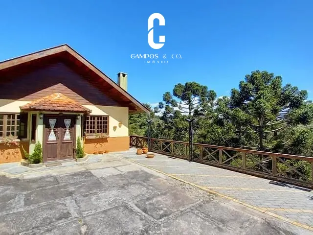 Casa com 2455m² 3 quartos e 2 banheiros, à venda, no bairro COND. FLORESTAL CLUBE em Campos do Jordão