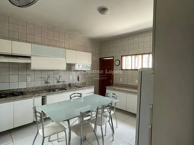 Casa 5 quartos e 4 banheiros, à venda, no bairro Macaúba em Teresina