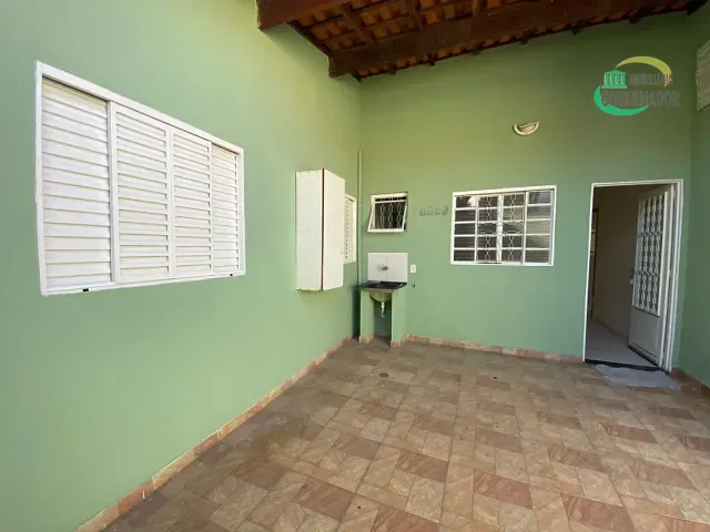 Casa com 250m² 2 quartos e 1 banheiro, para alugar, no bairro Parque Universitário de Viracopos em Campinas