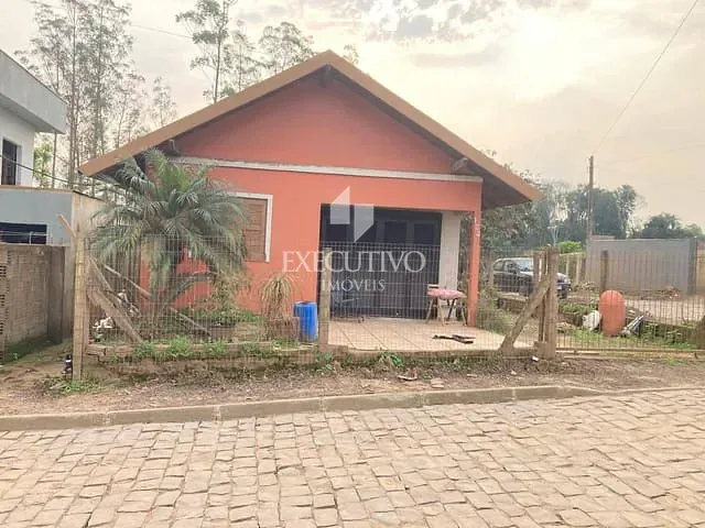 Casa 3 quartos e 1 banheiro, à venda, no bairro Barra do Forqueta em Arroio do Meio