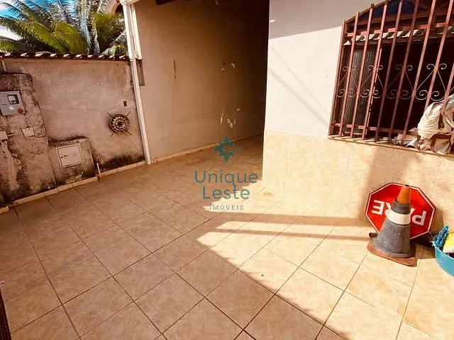 Casa 5 quartos e 3 banheiros, à venda, no bairro Ana Lúcia em Sabará