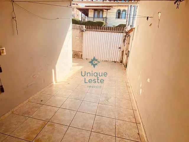 Casa 5 quartos e 3 banheiros, à venda, no bairro Ana Lúcia em Sabará