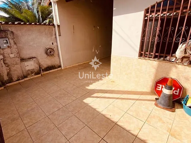 Casa 5 quartos e 3 banheiros, à venda, no bairro Ana Lúcia em Sabará