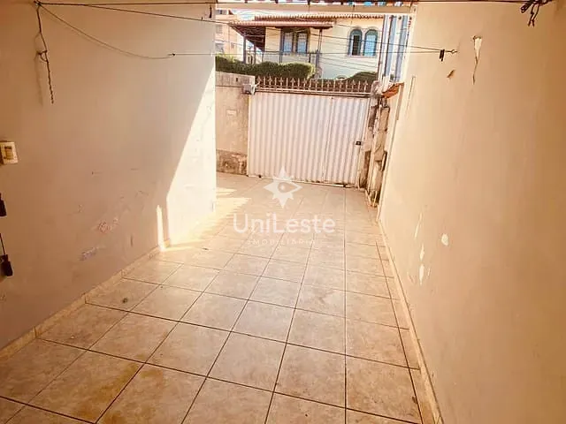 Casa 5 quartos e 3 banheiros, à venda, no bairro Ana Lúcia em Sabará
