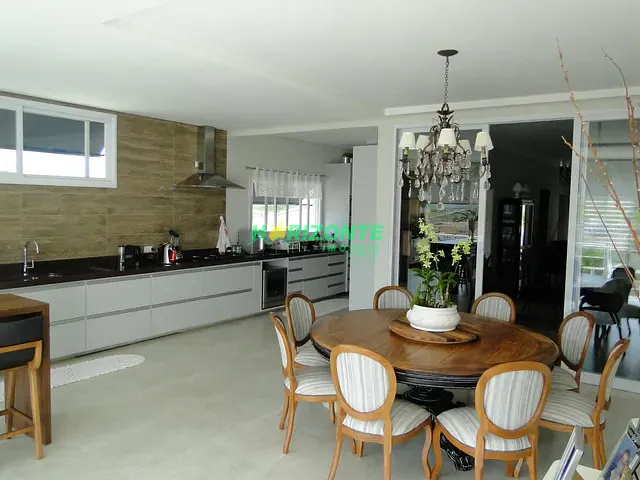Casa com 575m² 4 quartos e 5 banheiros, à venda ou para alugar, no bairro Condomínio Residencial Alphaville II em São José dos Campos