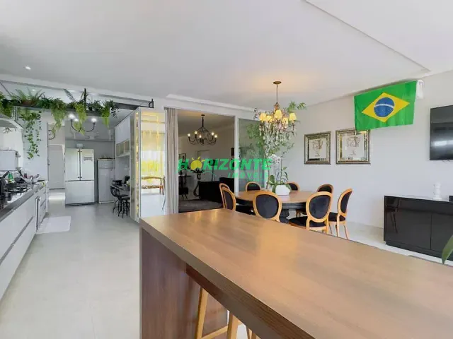 Casa com 575m² 4 quartos e 5 banheiros, à venda ou para alugar, no bairro urbanova em São José dos Campos