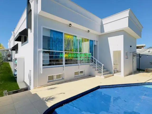 Casa com 575m² 4 quartos e 5 banheiros, à venda ou para alugar, no bairro urbanova em São José dos Campos