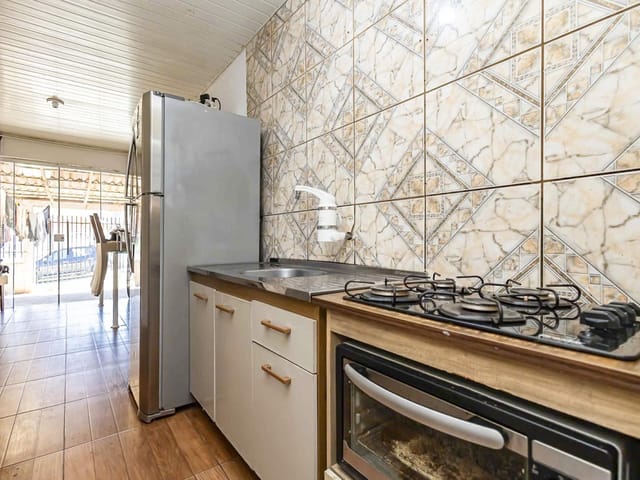 Casa com 110m² 3 quartos e 2 banheiros, à venda, no bairro Augusta em Curitiba