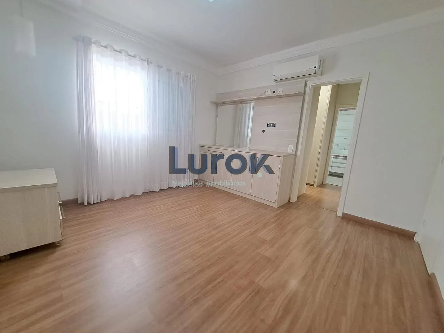 Casa, 3 quartos, 237 m² - Foto 28