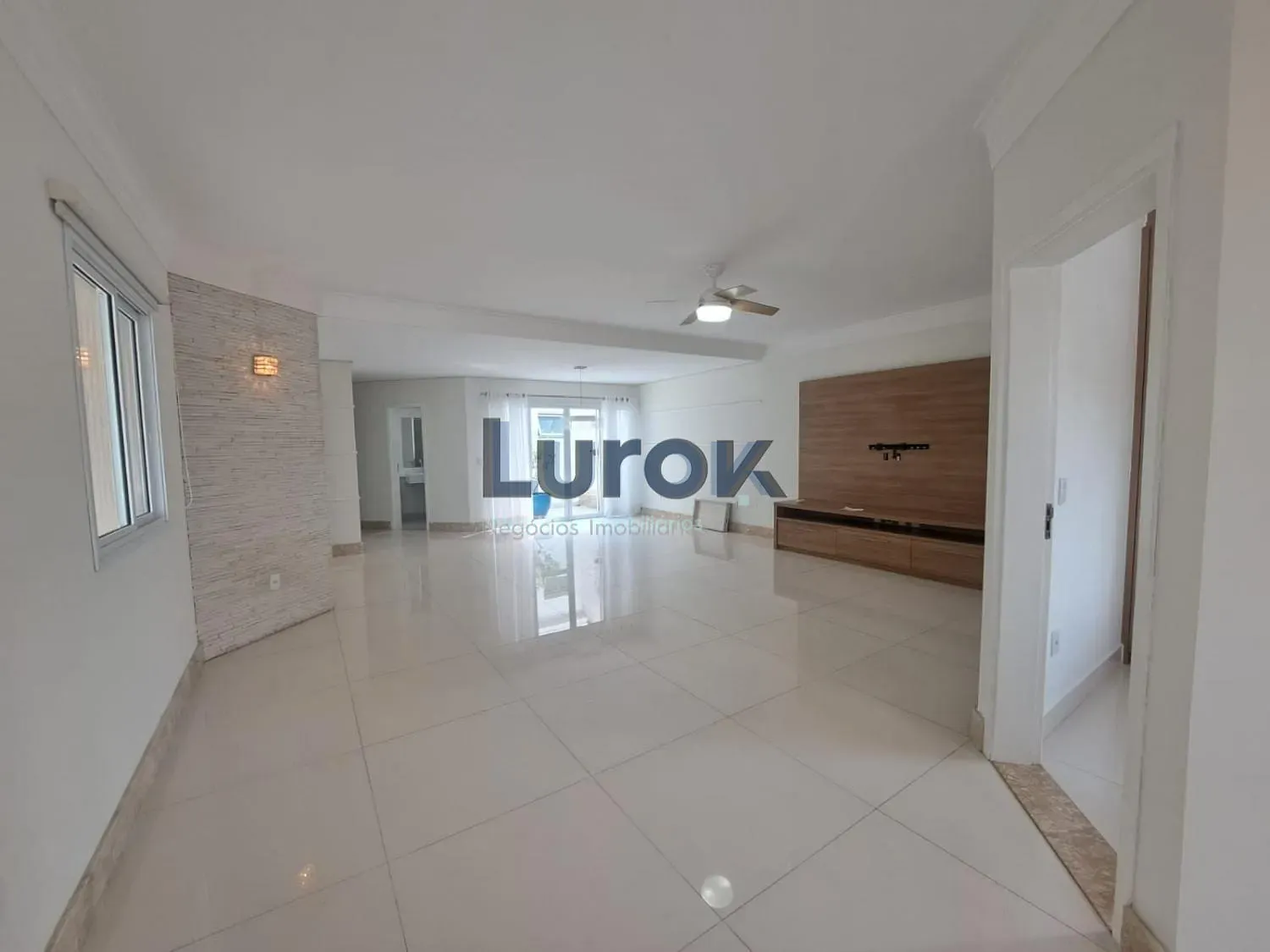 Casa, 3 quartos, 237 m² - Foto 4