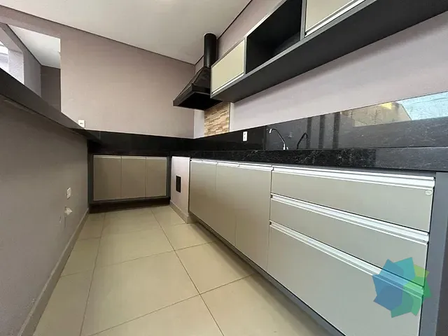 Casa com 300m² 3 quartos e 4 banheiros, à venda, no bairro Jardim Residencial Maria Dulce em Indaiatuba