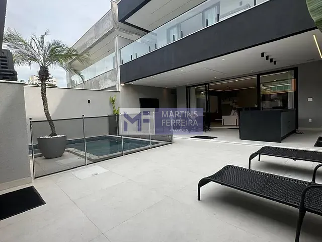 Casa com 400m² 4 quartos e 4 banheiros, à venda, no bairro Recreio dos Bandeirantes em Rio de Janeiro