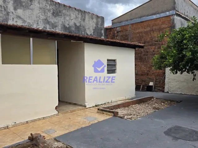 Casa com 250m² 3 quartos e 1 banheiro, à venda, no bairro Vila Nossa Senhora de Fátima em Botucatu