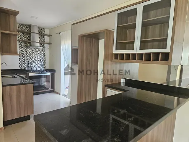 Casa 3 quartos e 2 banheiros, à venda, no bairro Centro em Piranguinho