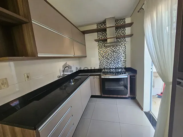 Casa 3 quartos e 2 banheiros, à venda, no bairro Centro em Piranguinho