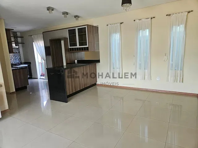 Casa 3 quartos e 2 banheiros, à venda, no bairro Centro em Piranguinho