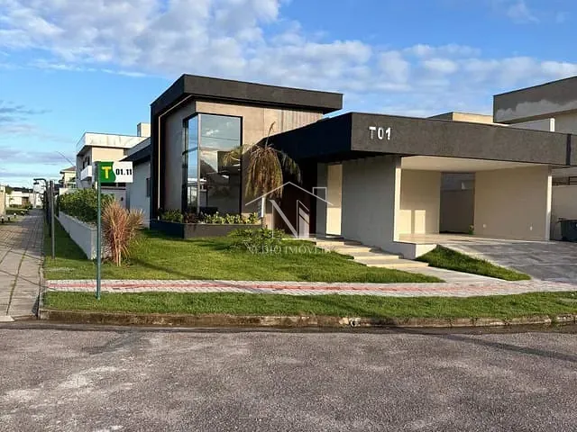 Casa com 447m² 3 quartos e 1 banheiro, à venda, no bairro Cajueiros (Itaipuaçu) em Maricá